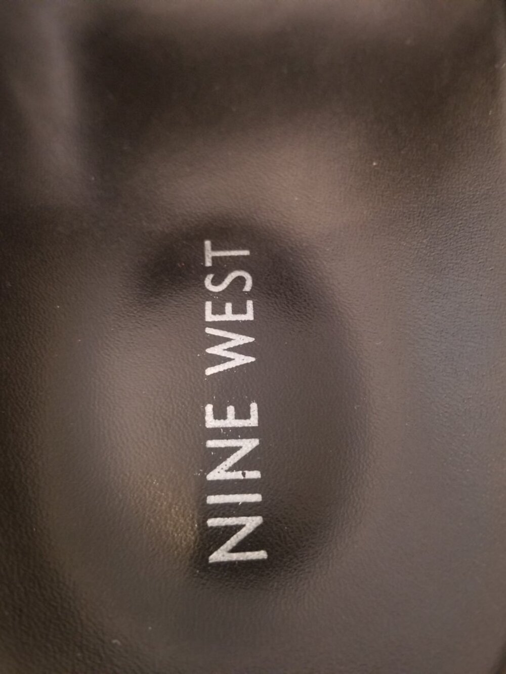 Nine West Flinne Studded Buckle Sandals in Distressed Silver Size 8.5 - Picture 8 of 13